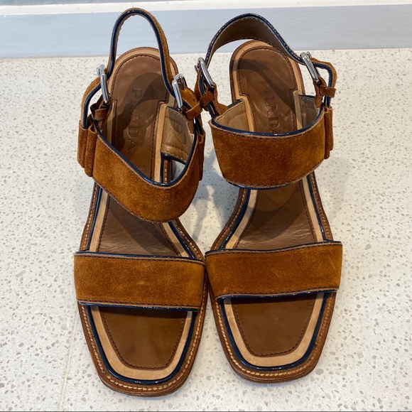 Prada brown leather and suede sandals in EU 37.5 / US 7 - Picture 3 of 8
